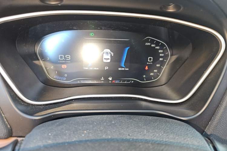 Used Geely Auto Vision X6 2019 1.4T CVT 4G Connected Luxury Version China VI Standard
