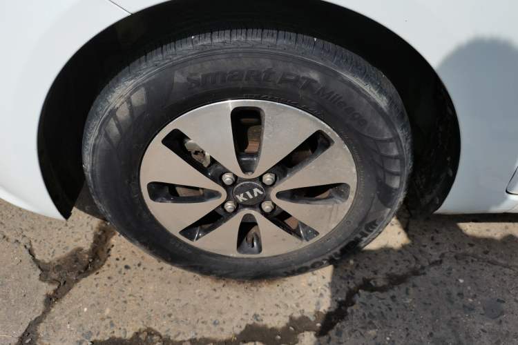 Used Kia K2 2015 Sedan 1.4L Automatic GLS
