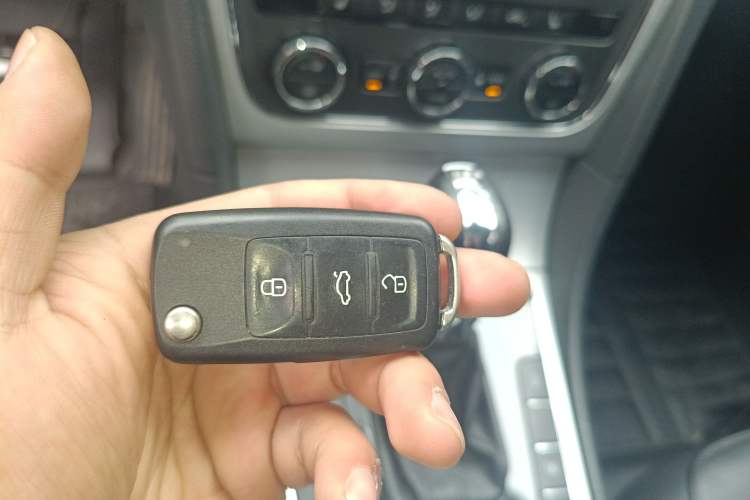 Used Volkswagen Passat 2014 1.8TSI DSG Prestige Navigation Edition