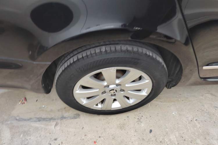 Used Skoda Superb 2015 1.8TSI Manual Shen Shi Edition
