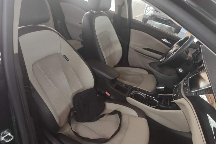 Used Buick Verano 2017 Sedan 15S Automatic Leading Model Right Front Seat