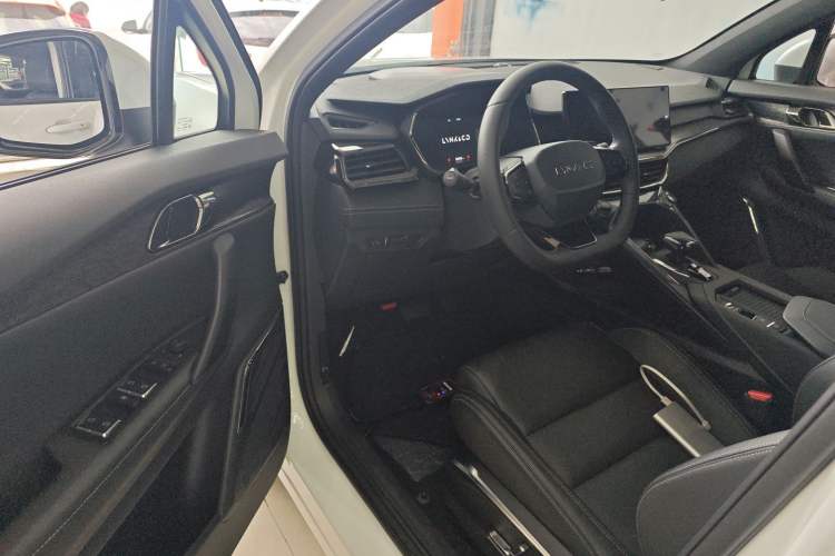 Used Lynk & Co 06 2023 Remix 1.5T JinPro
