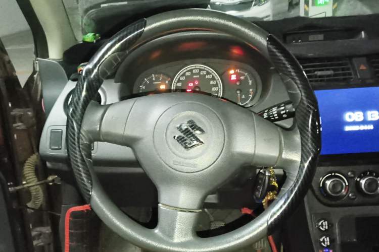 Used Suzuki Swift 2011 1.5L Manual Fashion Edition Steering Wheel