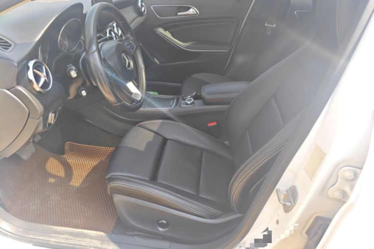 Used Mercedes-Benz GLA 2017 GLA 200 Sport Edition Left Front Seat