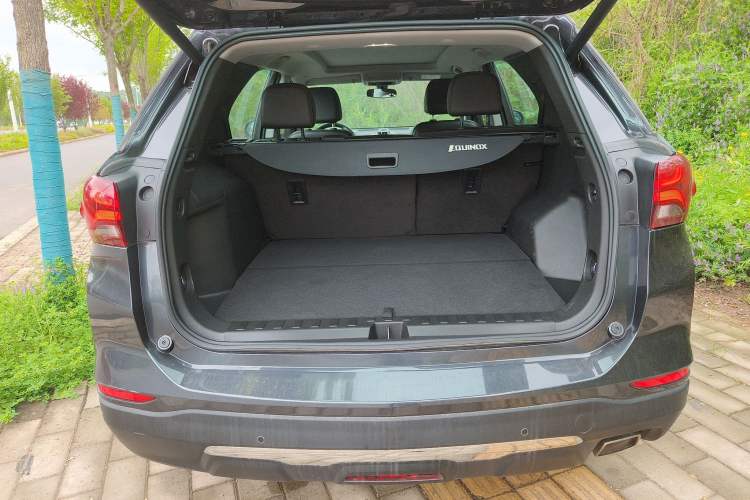 Used Chevrolet Equinox 2021 535T Yujie Edition Trunk