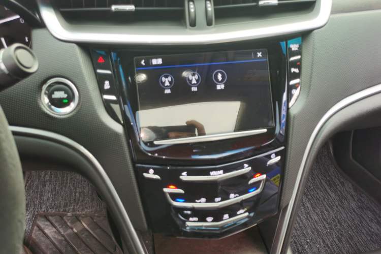 Used Cadillac XTS 2018 28T Elite Edition Audio And AC Panel