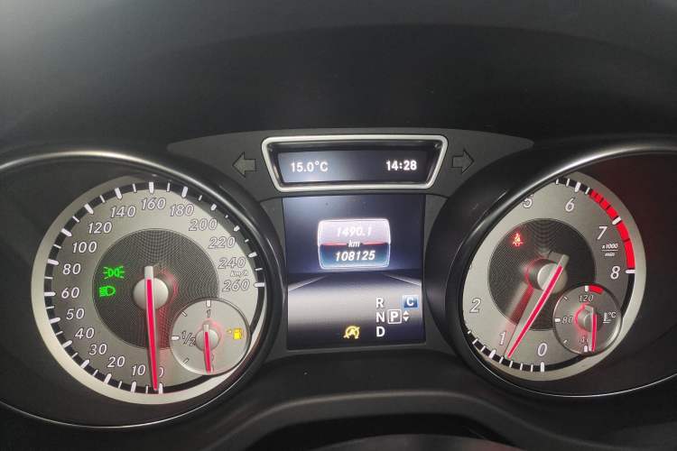 Used Mercedes-Benz GLA 2016 GLA 200 Fashion Model