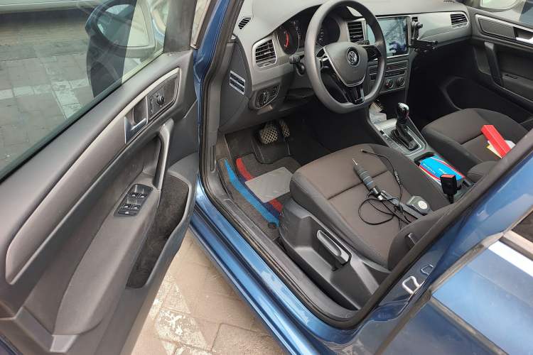 Used Volkswagen Golf Sportsvan 2016 1.6L Automatic Comfort Model
