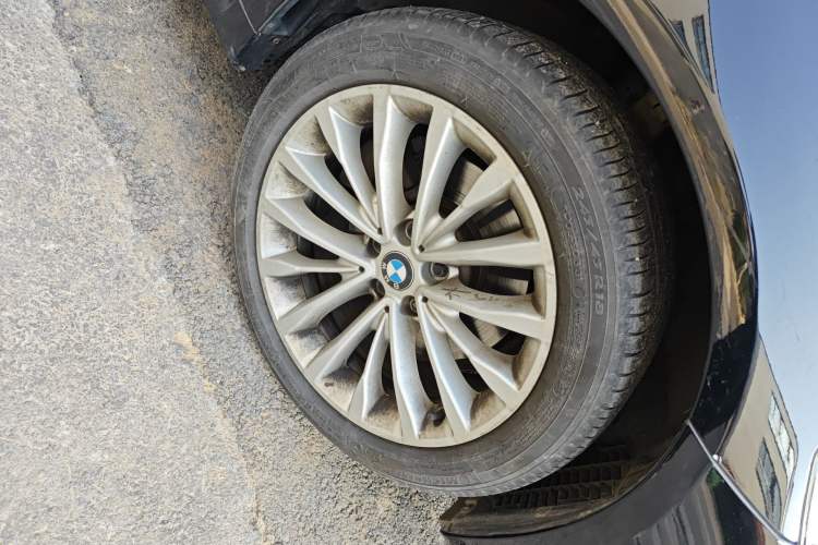 Used BMW 5 Series 2018 525Li Luxury Package
