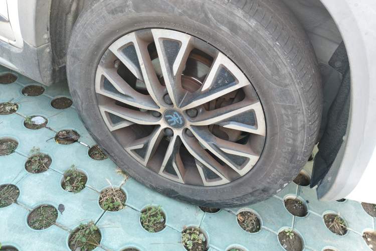 Used BYD Song New Energy 2017 Song EV300 Prestige Model
