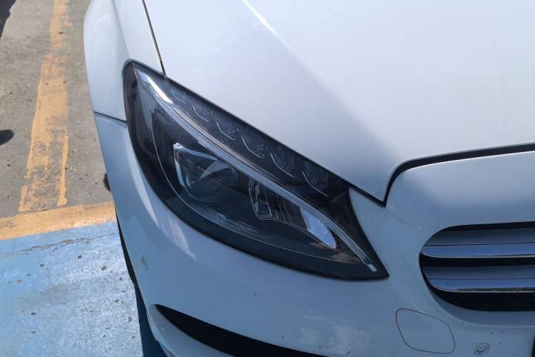 Used Mercedes-Benz C-Class 2017 Facelift C 200 L Sport Edition Right Front Headlight