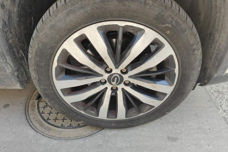 Used GAC Trumpchi GS4 New Energy 2017 1.5L PHEV Deluxe Edition Right Front Wheel Hub