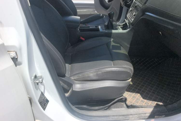 Used Roewe RX5 2018 20T Two-Wheel Drive Manual Flagship Edition Right Front Seat