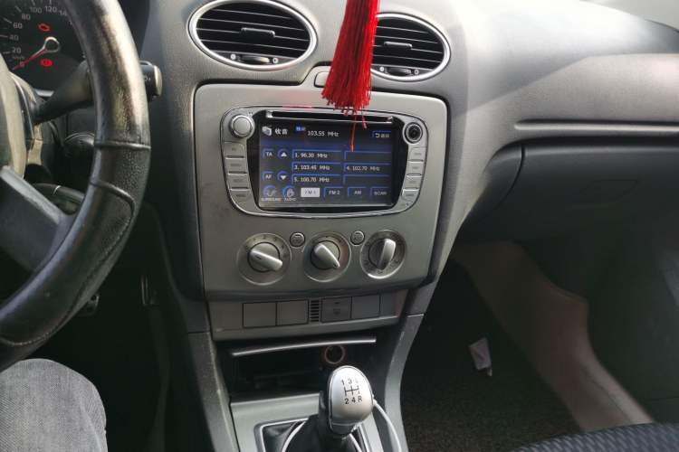 Used Ford Focus 2012 Hatchback Classic 1.8L Manual Fashion Edition