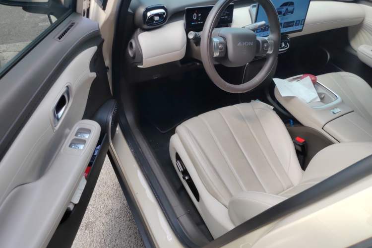 Used AION UT 2025 420 Prestige Edition Interior 3