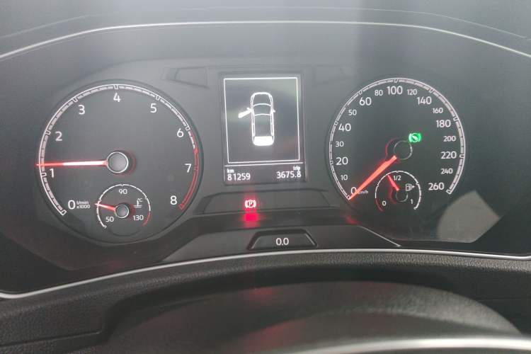 Used Volkswagen T-ROC 2018 280TSI DSG Two-Wheel Drive Comfort Version China VI Standard