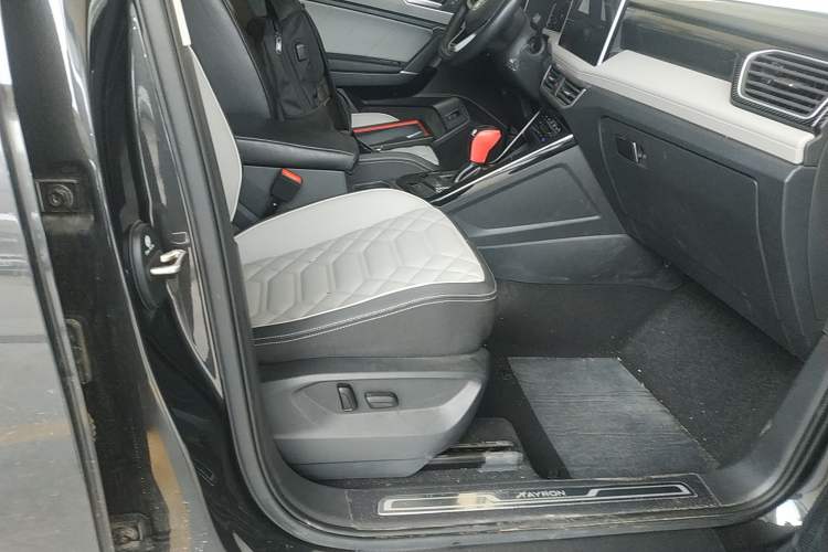 Used Volkswagen Tayron 2024 300TSI Two-Wheel-Drive Luxury Plus Advanced Version
