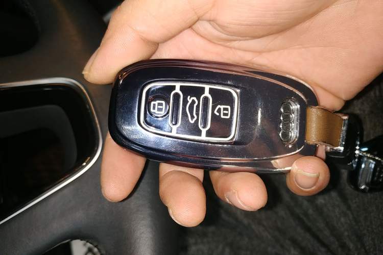 Used Audi Q5 2017 Plus 40 TFSI Technology Model Interior 1