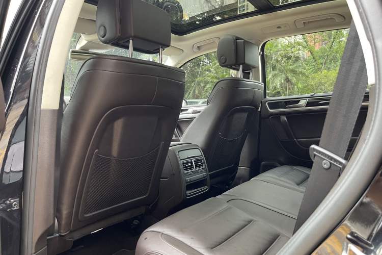 Used Volkswagen Touareg 2016 3.0 TSI High-End Version
