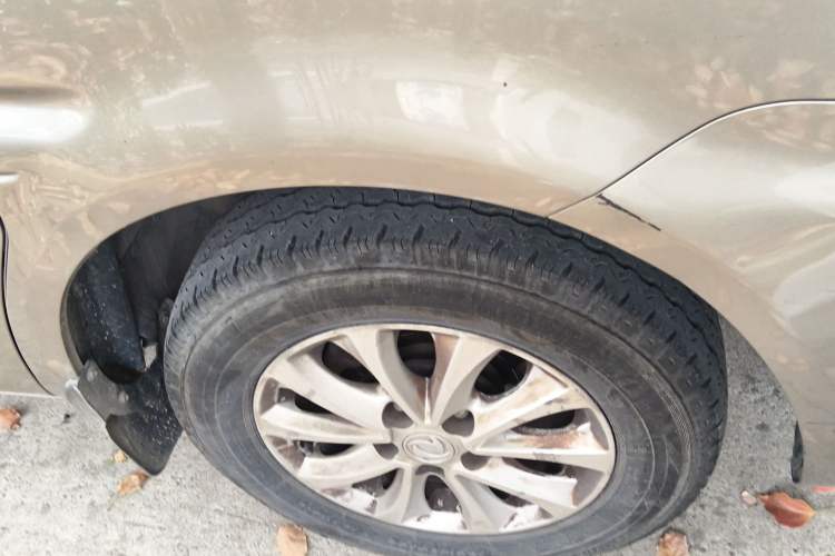 Used FORTHING Lingzhi 2019 M5L 1.6L 7-Seater Luxury Model China VI Standard Right Front Wheel Hub