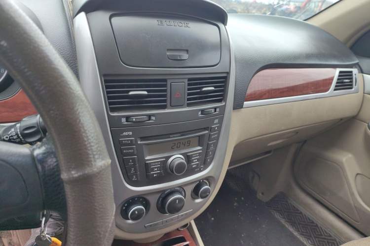 Used Buick Excelle 2011 1.6 LE-MT
