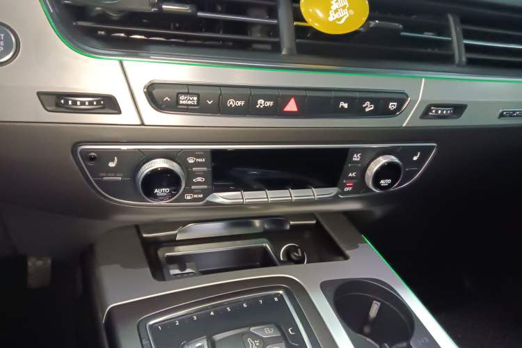 Used Audi Q7 2019 45 TFSI Comfort Model