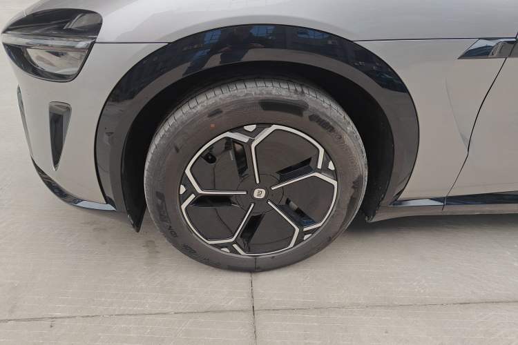 Used Xiaomi Auto YU7 2025 Ultra-Long Range Rear-Wheel Drive Version