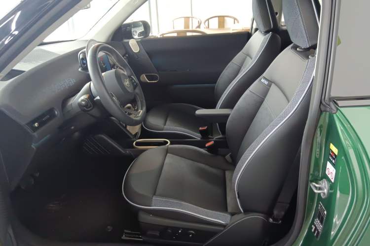 Used MINI Electric COOPER 2024 452km COOPER SE Artist
