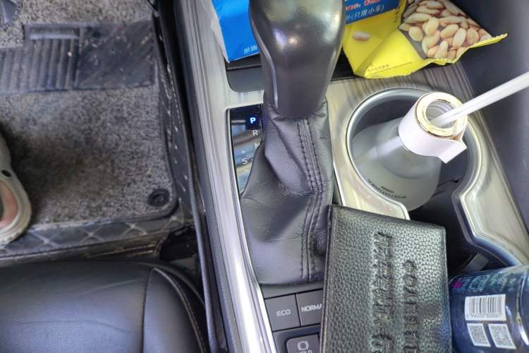 Used Toyota Camry 2018 Dual-Engine 2.5 HG Luxury Edition
