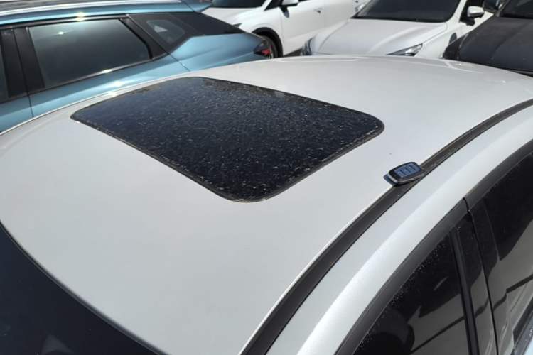 Used CHANGAN UNI-V iDD 2024 Blue Whale Smart Electric iDD 136km ZhiKu Model