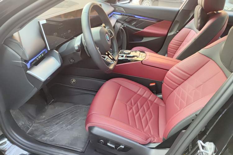 Used BMW i5 2025 eDrive 40L M Sport Package
