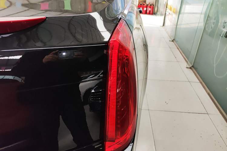 Used Cadillac XTS 2017 28T Elite Model
