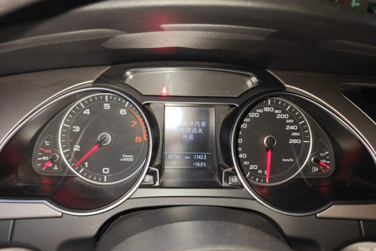 Used Audi A5 2013 Coupe 40 TFSI Instrument Cluster