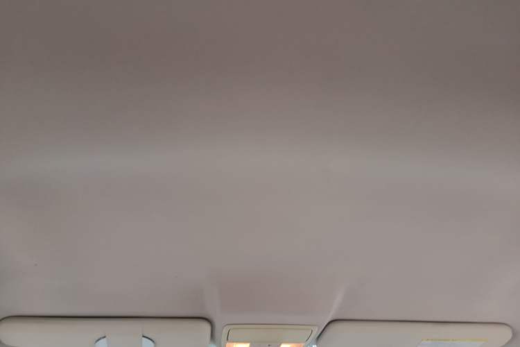 Used Honda CR-V 2012 2.0L two-wheel drive urban version
