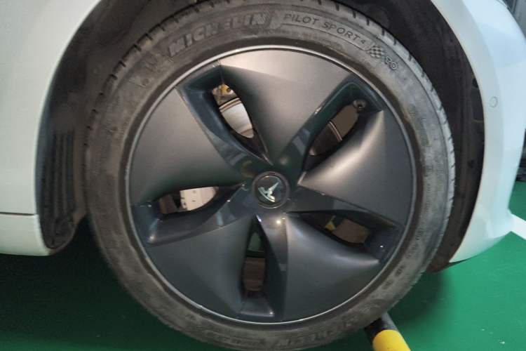 Used Tesla Model 3 2019 Standard Range Rear-Drive Upgraded Version