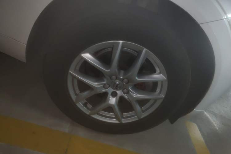 Used Volvo XC60 2019 T5 4x4 Smart Edition China VI Standard