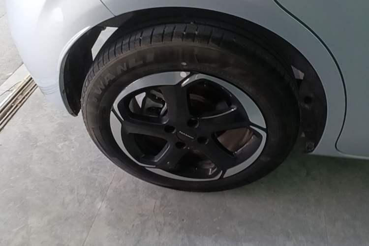 Used Dongfeng NAMMI 01 2024 New Edition 430 Plus Smart+ Right Rear Wheel Hub