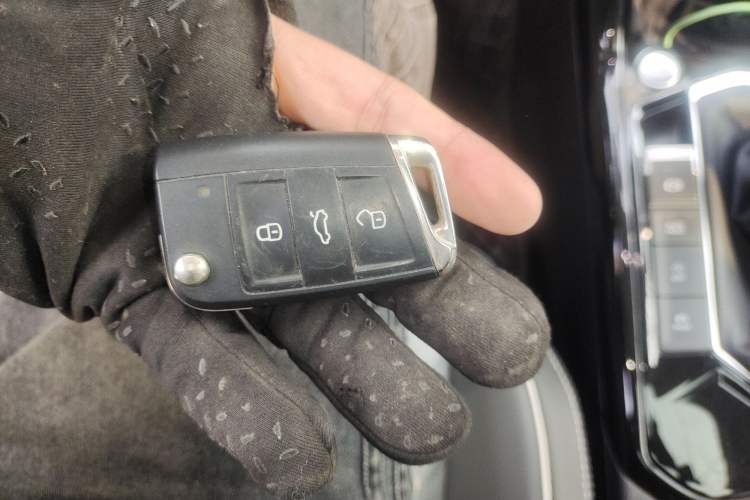 Used Volkswagen Tayron 2023 280TSI Two-Wheel-Drive Luxury Plus Advanced Version Vehicle Key