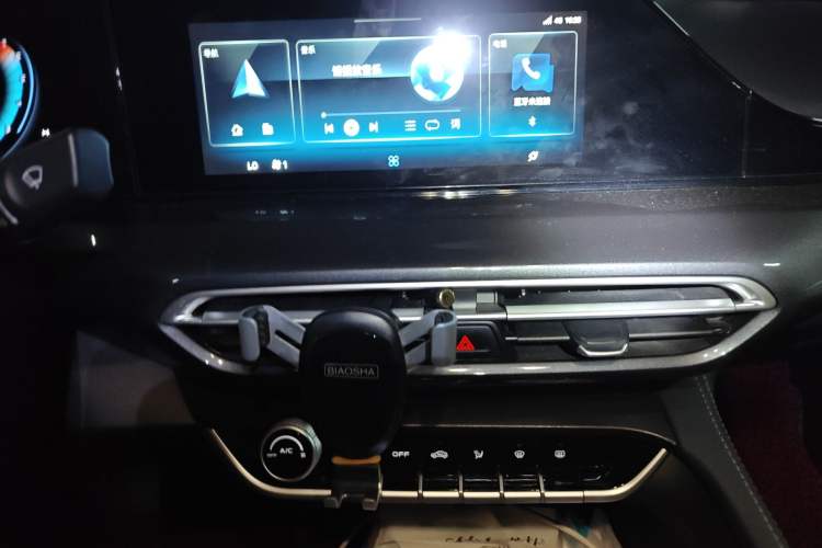 Used CHANGAN Eado 2020 PLUS Blue Whale NE 1.4T GDI DCT Prestige Model Audio And AC Panel