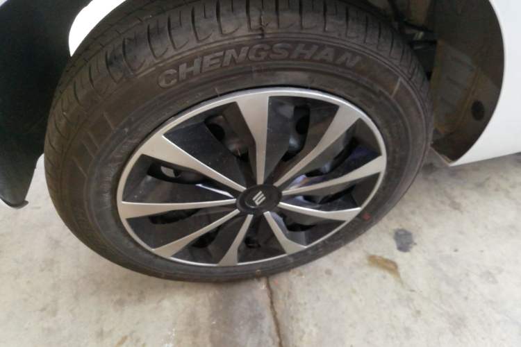 Used JMEV Xiao Qilin 2024 201km Comfort Version Right Rear Wheel Hub