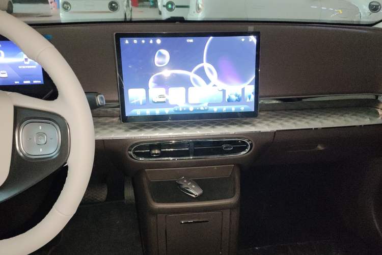 Used JAC Yiwei 3 2024 Beloved Edition 330km Air+
