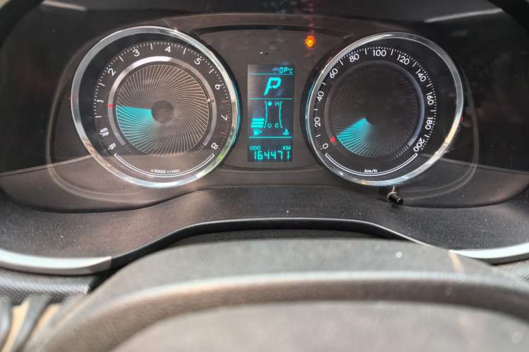 Used Chevrolet Lova RV 2016 1.5L Automatic Smart Drive Edition Odometer Close Up