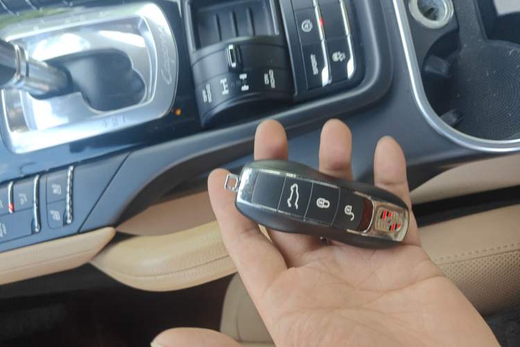 Used Porsche Cayenne 2014 3.6T Automatic Transmission U.S. Specification