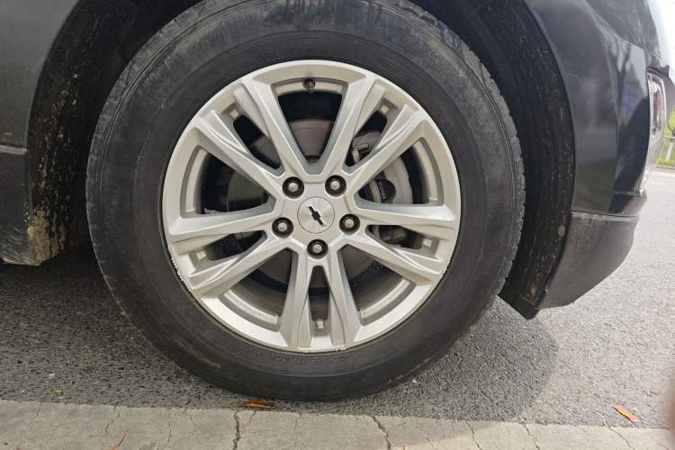 Used Chevrolet Equinox 2018 535T Automatic YuJie Edition Right Front Wheel Hub