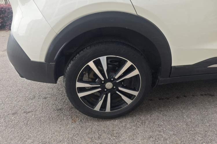 Used Nissan Kicks 2017 1.5L CVT Smart Drive Edition Right Rear Wheel Hub