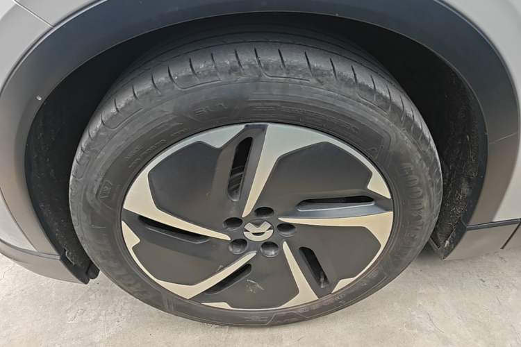 Used Nio EC6 2023 75 kWh