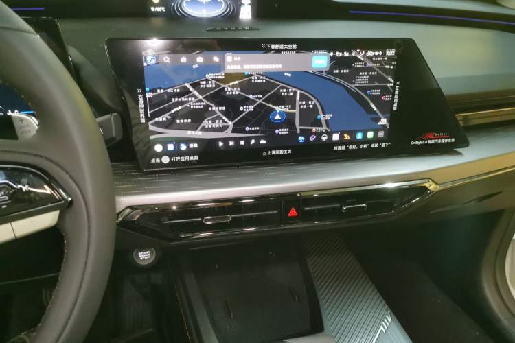 Used CHANGAN OSHAN Z6 2023 Blue Whale 1.5T DCT Smart Edition
