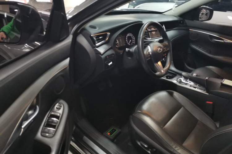 Used Infiniti QX50 2018 2.0T Two-Wheel Drive Fashion Edition