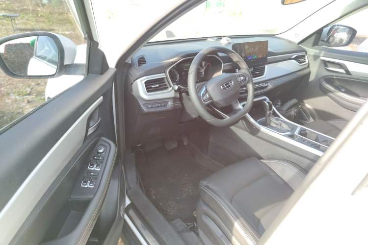 Used Geely Auto Vision X6 2020 1.4T CVT Luxury Edition
