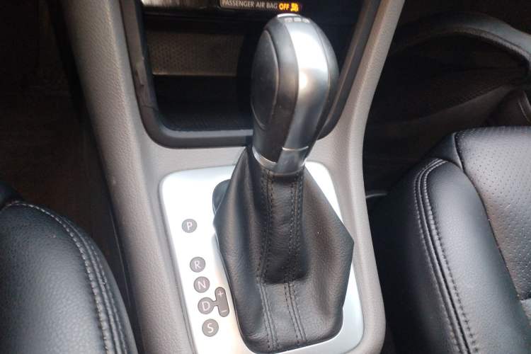 Used Volkswagen Sharan 2016 380TSI Comfort Edition 7-Seater Gear Lever